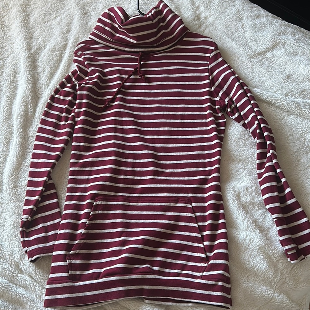 Burgundy/Oatmeal striped cowl